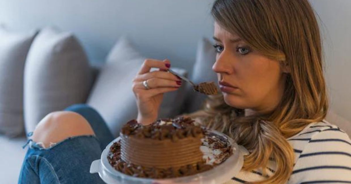 Nutritionist Recommends 3 Nutrient-Rich Foods To Combat Stress Eating