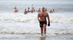 cold water swimming